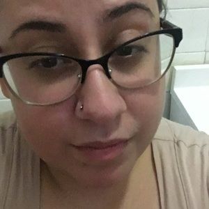 Meet your Posher, Izaleen